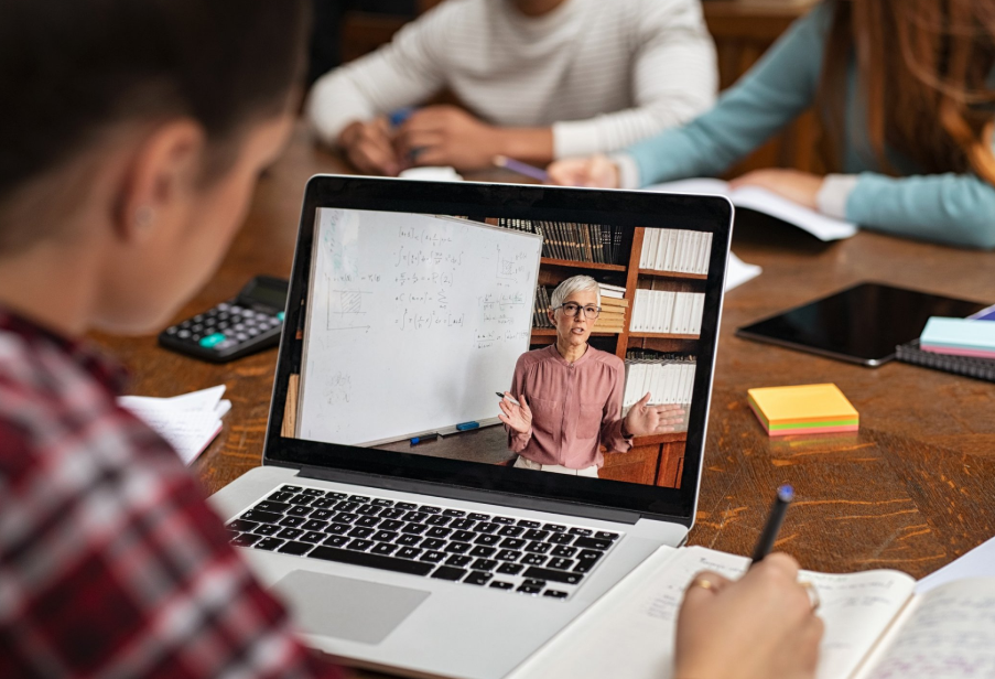 Benefits of E-Learning Platforms