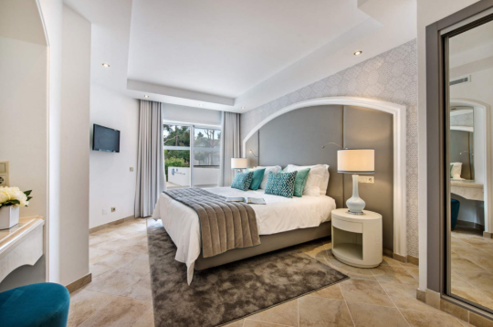 Three Weekends To Empty A Four Bedroom House